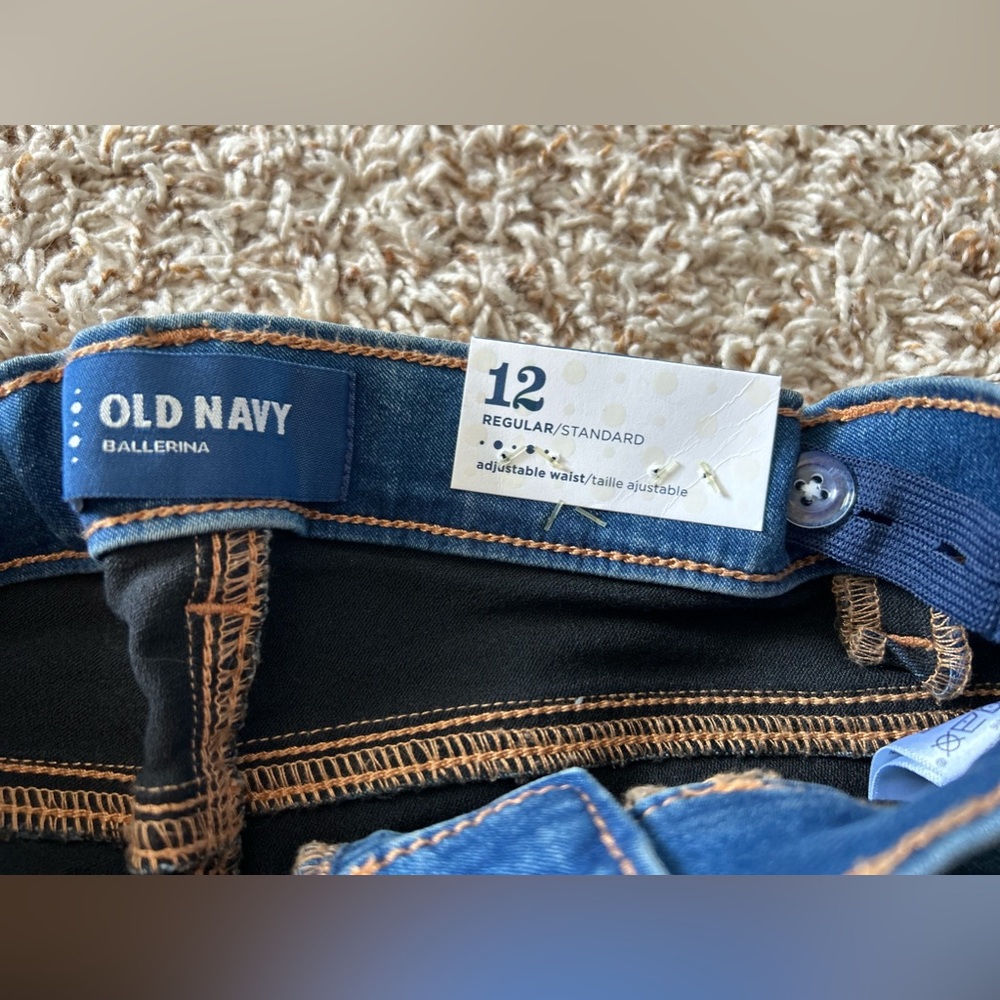 Girls size 12 skinny jeans by Old Navy - Picture 2 of 3